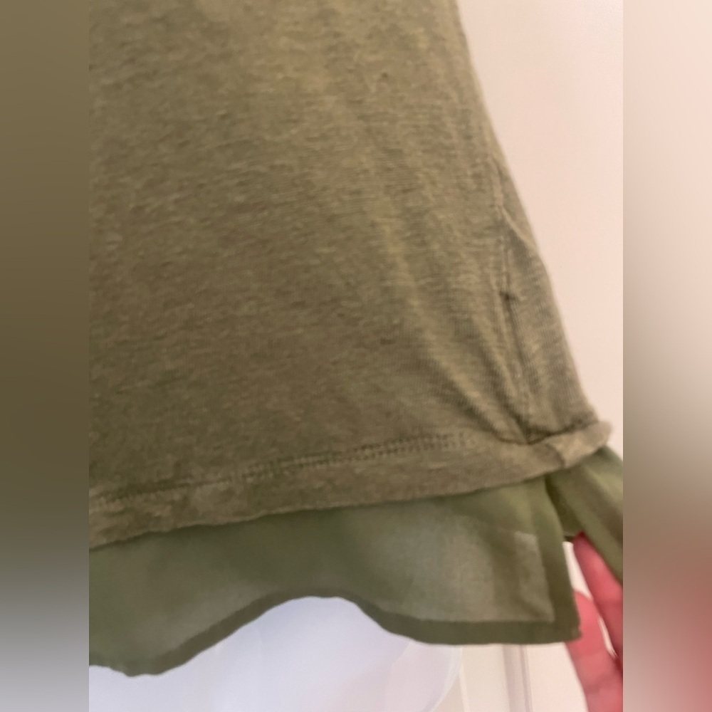 Linen Anthropologie sanctuary olive army green flowy ruched sleeve muscle tee XS - Picture 2 of 6